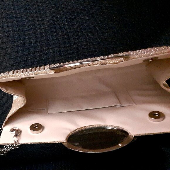 New!! Elegant Gold Glitter, Pleated Evening Bag with or without Chain. Glamorous - Picture 4 of 6